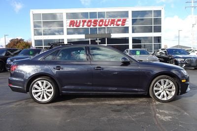 2018 Audi A4 - WAUKMAF44JA222563