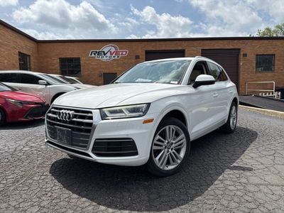 2018 Audi Q5 2.0T quattro S tronic Premium Plus's photo
