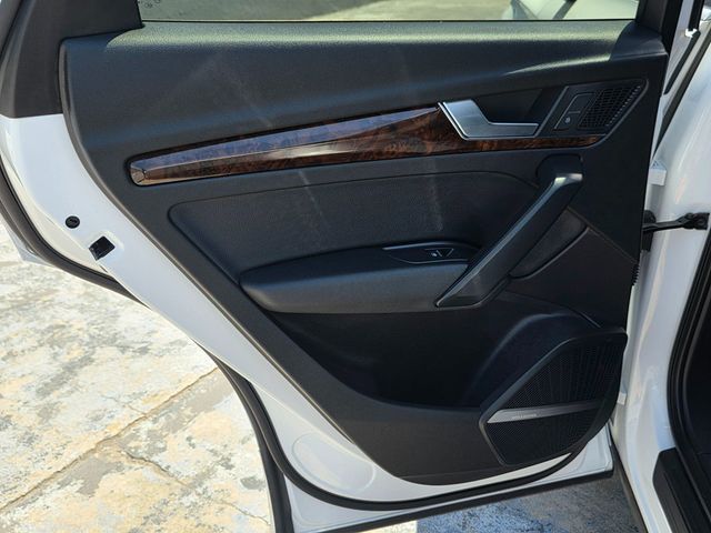 2018 Audi Q5 Premium Plus - 22908474 - 30