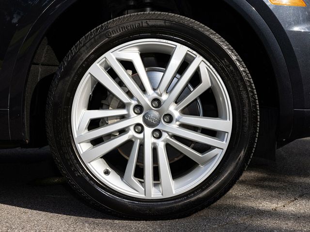 2018 Audi Q5 Quattro, Premium Plus, Navigation, Pano, 5 Spoke Design Wheels - 22904541 - 69