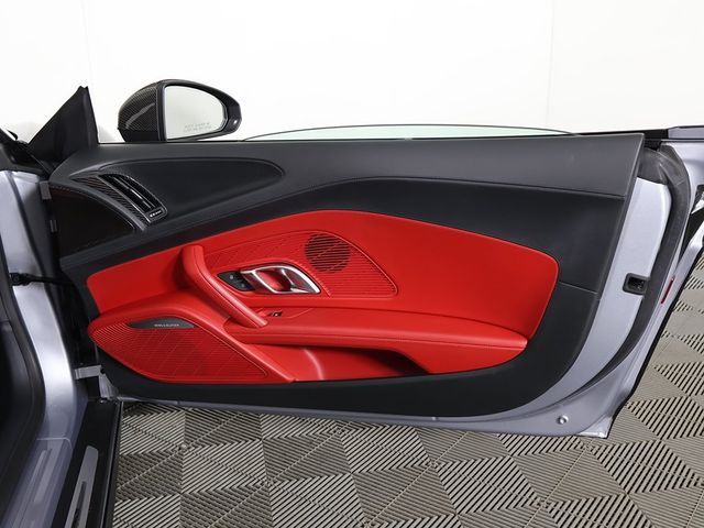2018 Audi R8 Spyder 5.2 - 22857274 - 23