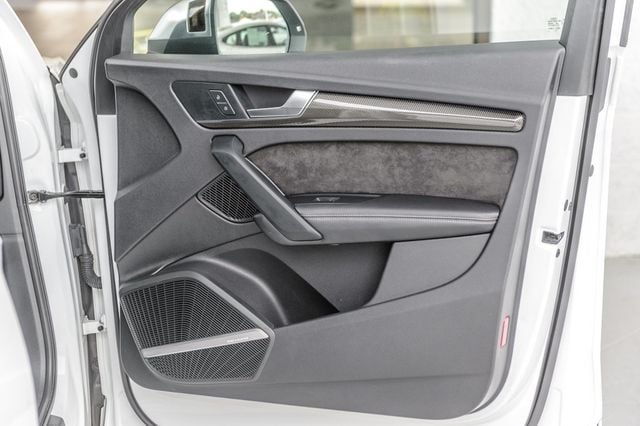 2018 Audi SQ5 PRESTIGE - PANO ROOF - BACKUP CAM - BLUETOOTH - GORGEOUS - 22405523 - 56