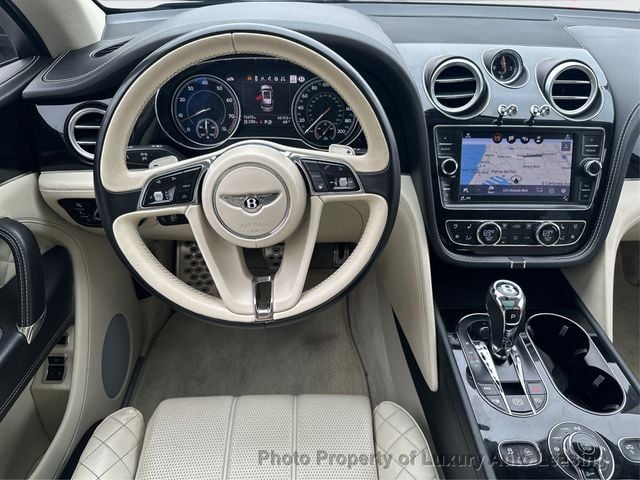 2018 Bentley Bentayga W12 Signature AWD - 22931698 - 15