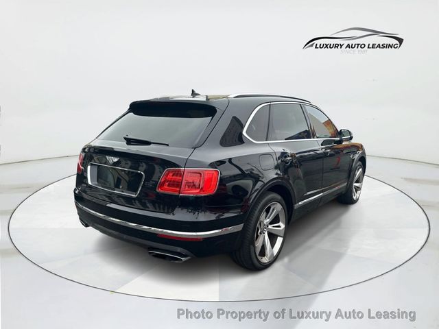 2018 Bentley Bentayga W12 Signature AWD - 22931698 - 2