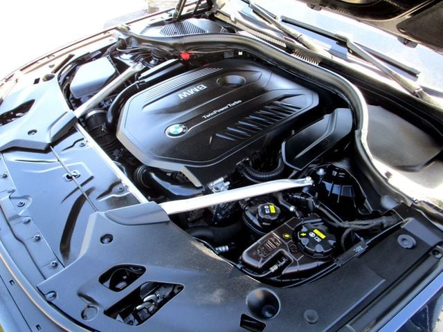 2018 BMW 5 Series 540i xDrive - 22424207 - 40