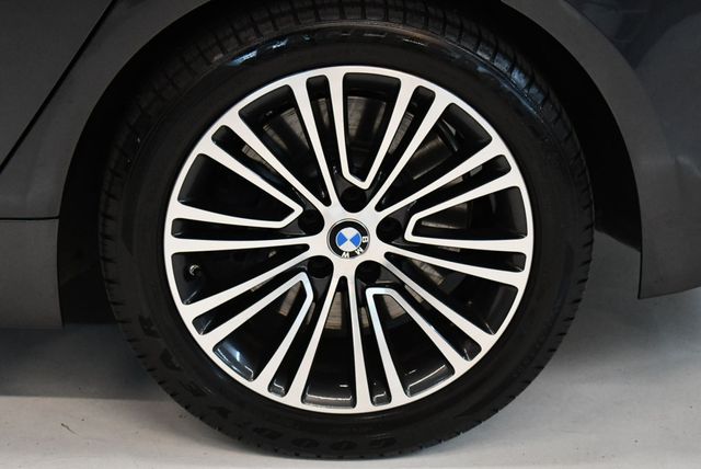 2018 BMW 5 Series 540i xDrive - 22412830 - 17
