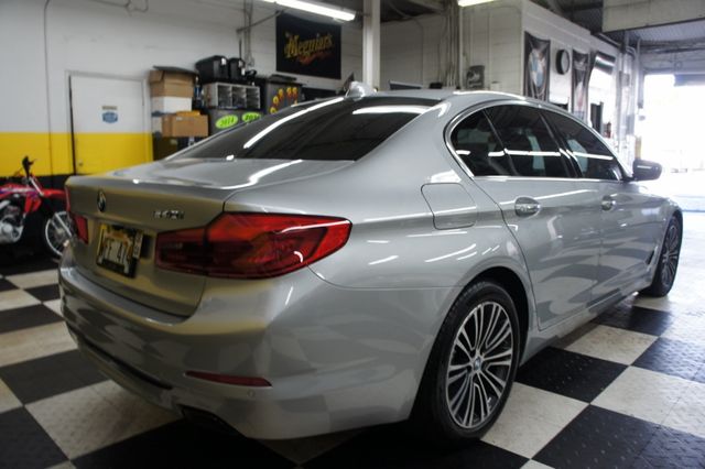 2018 BMW 5 Series 6 cyl turbocharged, 325 HP, SportLine, Stunning! - 22936845 - 14