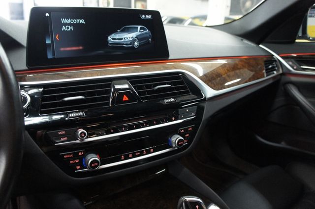 2018 BMW 5 Series 6 cyl turbocharged, 325 HP, SportLine, Stunning! - 22936845 - 28