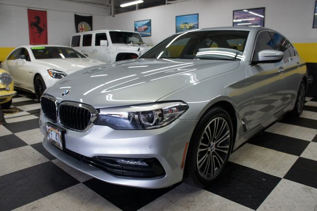 2018 BMW 5 Series 6 cyl turbocharged, 325 HP, SportLine, Stunning! - 22936845 - 2