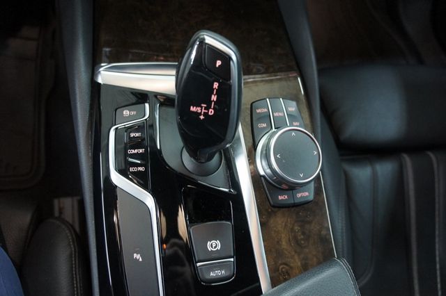 2018 BMW 5 Series 6 cyl turbocharged, 325 HP, SportLine, Stunning! - 22936845 - 30