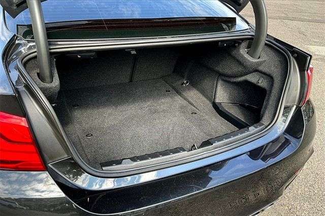 2018 BMW M4 Base - 22919812 - 31