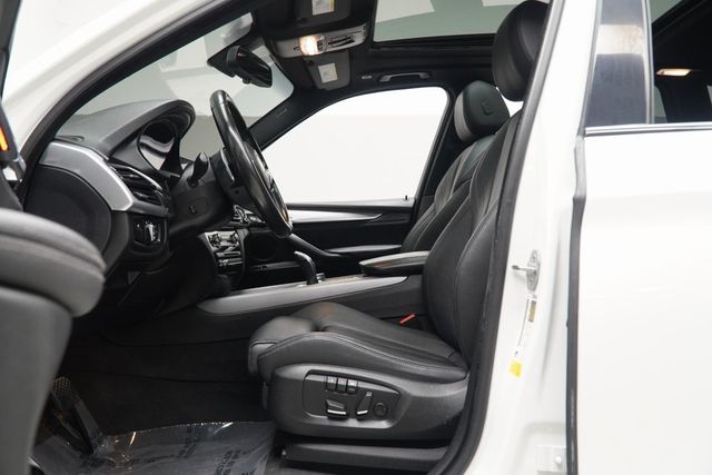 2018 BMW X5 sDrive35i Sports Activity Vehicle - 22936686 - 37