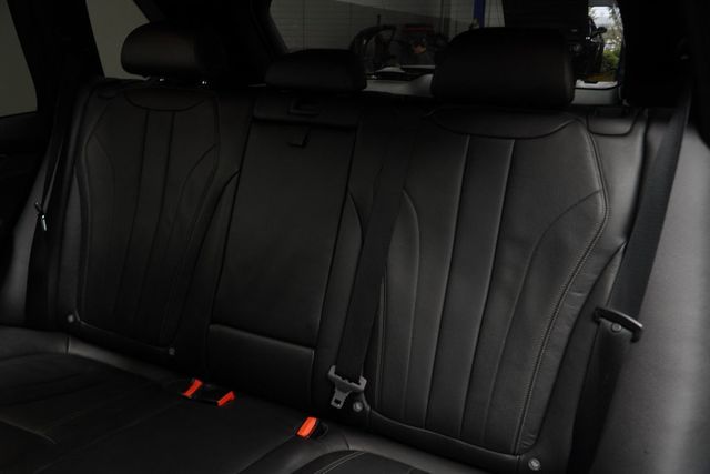 2018 BMW X5 sDrive35i Sports Activity Vehicle - 22936686 - 39