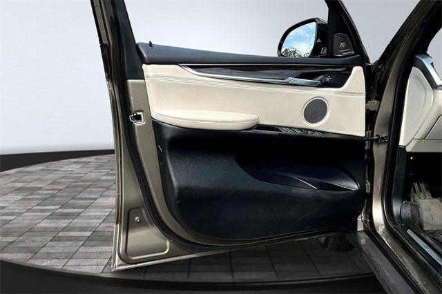 2018 BMW X5 xDrive40e iPerformance Sports Activity Vehicle - 22915856 - 8