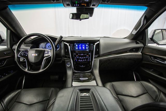 2018 Cadillac Escalade 4WD 4dr Platinum - 22346765 - 11