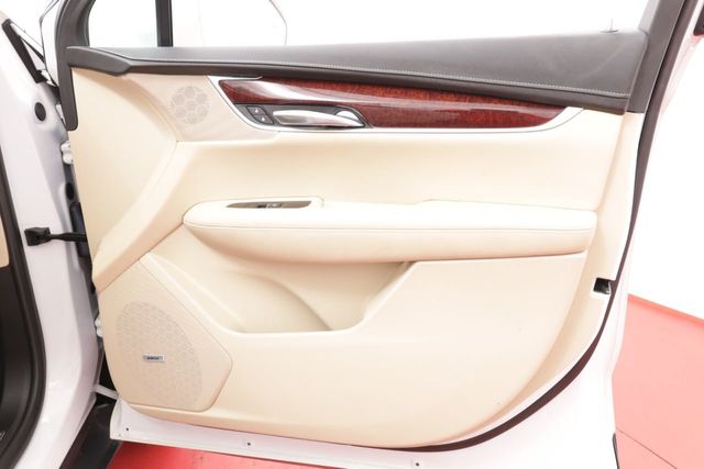 2018 Cadillac XT5 Crossover AWD 4dr Premium Luxury - 21009710 - 17