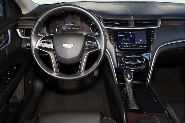 2018 CADILLAC XTS 4dr Sedan Luxury FWD - 22843267 - 16