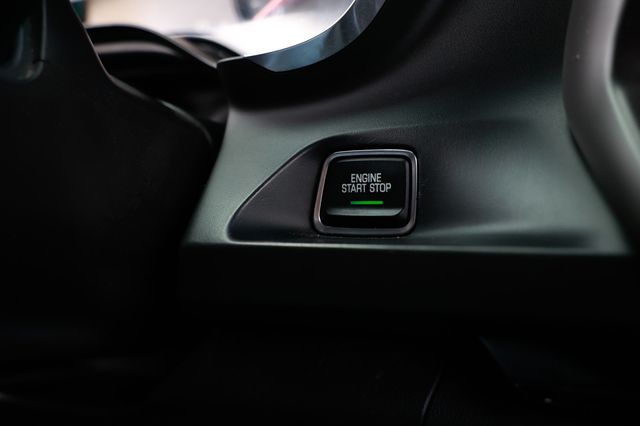 2018 Chevrolet Camaro 2dr Coupe 1SS - 22933848 - 29