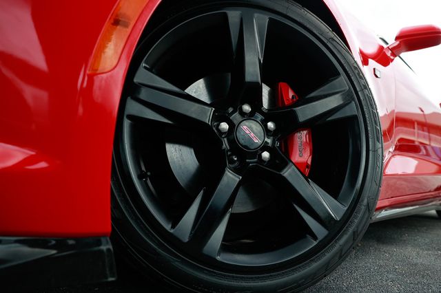 2018 Chevrolet Camaro 2dr Coupe 1SS - 22933848 - 30