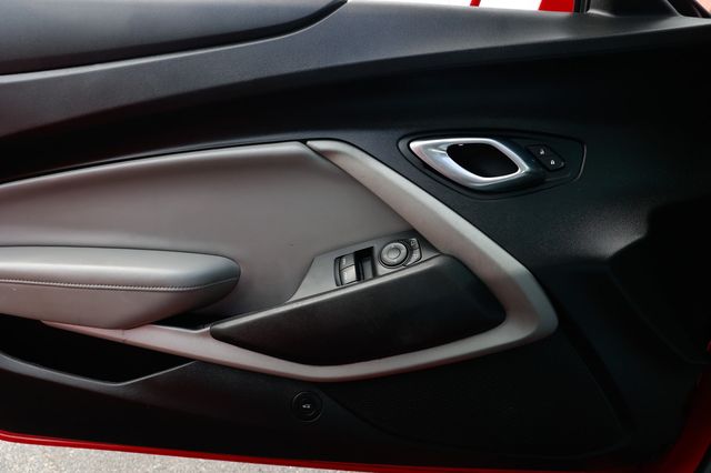 2018 Chevrolet Camaro 2dr Coupe 1SS - 22933848 - 39