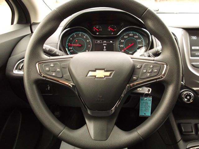 2018 Chevrolet CRUZE ONE OWNER  LOW MILES  BACK-UP CAMERA  ALUMINUM WHEELS - 20600909 - 14