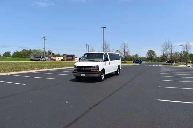 2018 Chevrolet Express Cargo Van LT EXTENDED 3500 VAN - 22411190 - 28