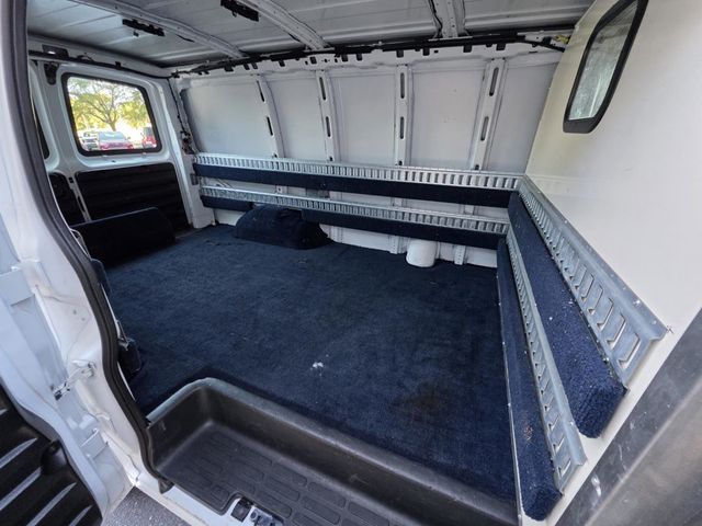 2018 Chevrolet Express Cargo Van RWD 2500 135" - 22936414 - 9