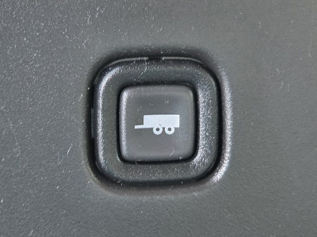 2018 Chevrolet Express Cargo Van RWD 2500 135" - 22936414 - 18