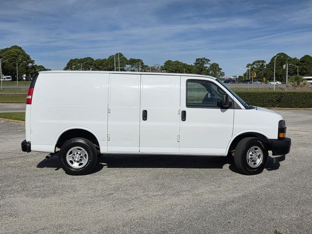 2018 Chevrolet Express Cargo Van RWD 2500 135" - 22936414 - 25