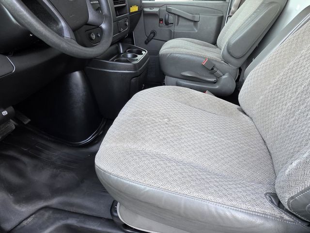 2018 Chevrolet Express Cargo Van RWD 2500 135" - 22936414 - 5