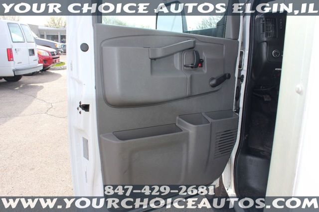 2018 Chevrolet Express Commercial Cutaway 4500 Van 177" - 21922986 - 18