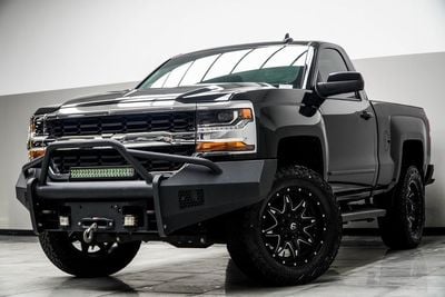 2018 Chevrolet Silverado 1500 - 1GCNKREC0JZ123155