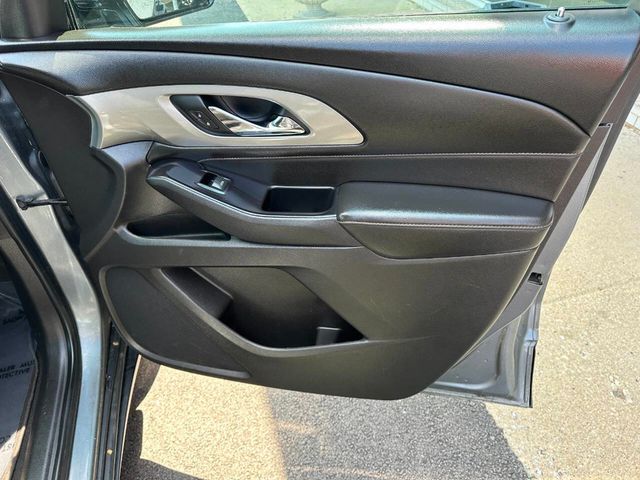 2018 Chevrolet Traverse FWD 4dr LS w/1LS - 22871224 - 24