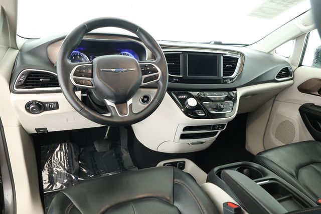 2018 Chrysler Pacifica Touring L - 22930942 - 9