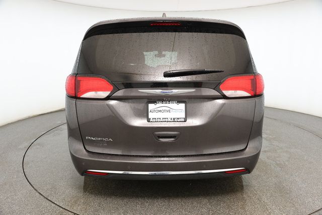 2018 Chrysler Pacifica Touring L - 22930942 - 4
