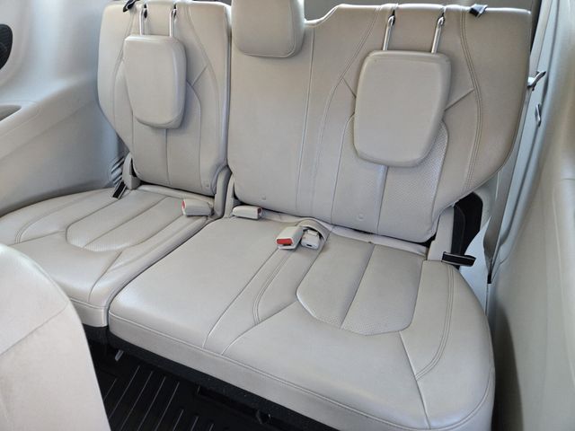 2018 Chrysler Pacifica Touring L FWD - 22935154 - 9