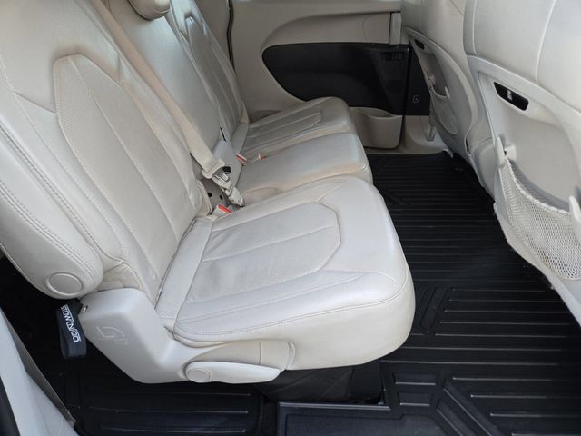 2018 Chrysler Pacifica Touring L FWD - 22935154 - 12