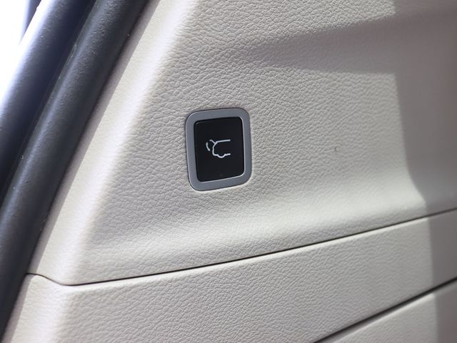 2018 Chrysler Pacifica Touring L FWD - 22868219 - 27