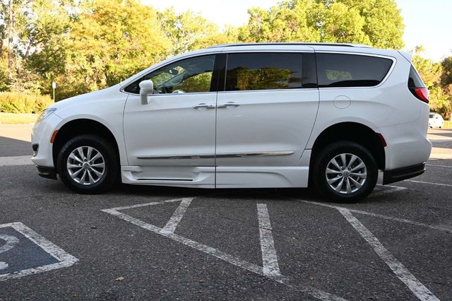2018 Chrysler Pacifica Touring L FWD - 22922593 - 8