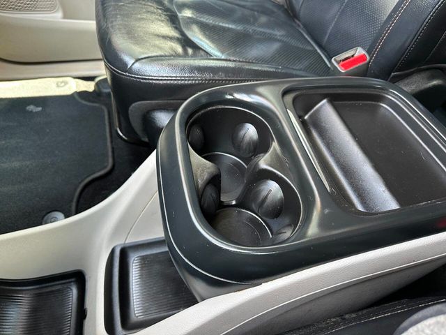 2018 Chrysler Pacifica Touring L FWD - 22892164 - 58