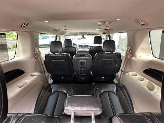 2018 Chrysler Pacifica Touring L FWD - 22892164 - 7