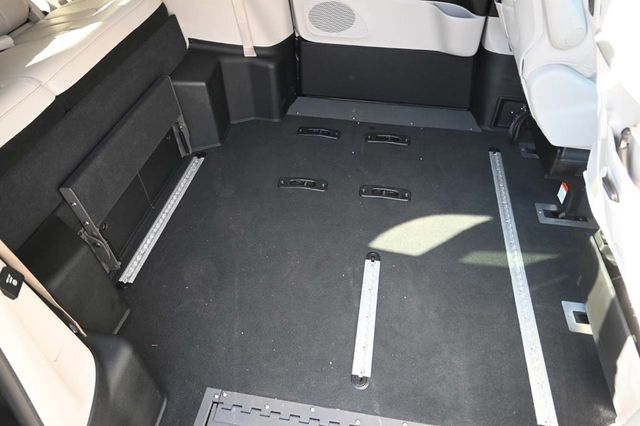 2018 Chrysler Pacifica Touring L Plus FWD - 22940398 - 18