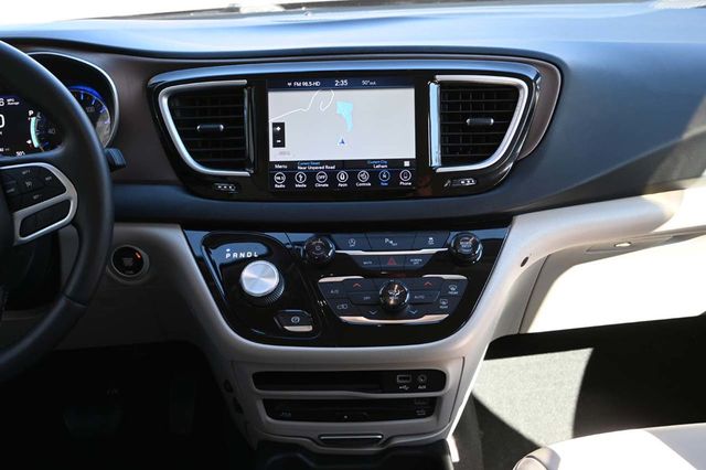 2018 Chrysler Pacifica Touring L Plus FWD - 22940398 - 23