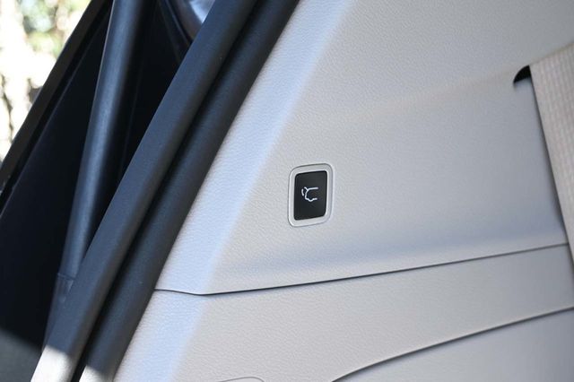 2018 Chrysler Pacifica Touring L Plus FWD - 22940398 - 26