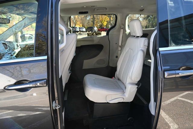 2018 Chrysler Pacifica Touring L Plus FWD - 22940398 - 27