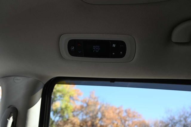 2018 Chrysler Pacifica Touring L Plus FWD - 22940398 - 28