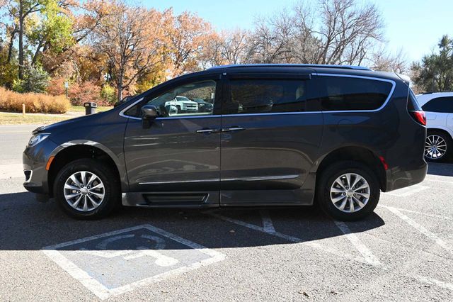 2018 Chrysler Pacifica Touring L Plus FWD - 22940398 - 8