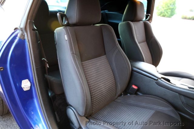 2018 Dodge Challenger SXT RWD - 22872212 - 29