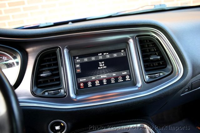 2018 Dodge Challenger SXT RWD - 22872212 - 31