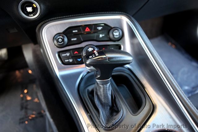 2018 Dodge Challenger SXT RWD - 22872212 - 32